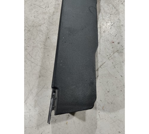 Обшивка багажника правая