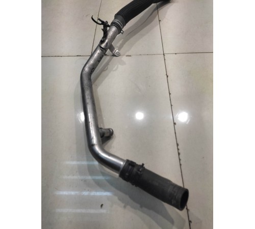 Трубка системы охлаждения