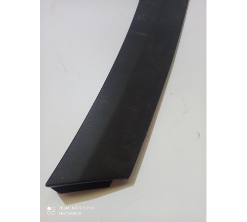 Накладка заднего правого крыла