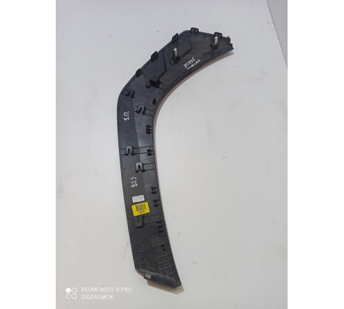 Накладка заднего правого крыла