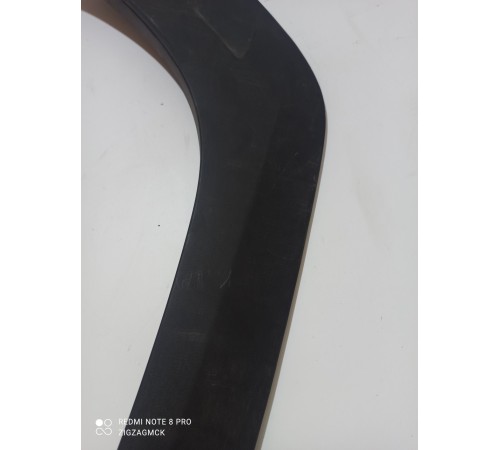 Накладка заднего правого крыла