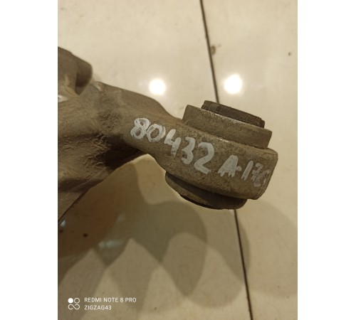 Поворотный кулак(задний правый)