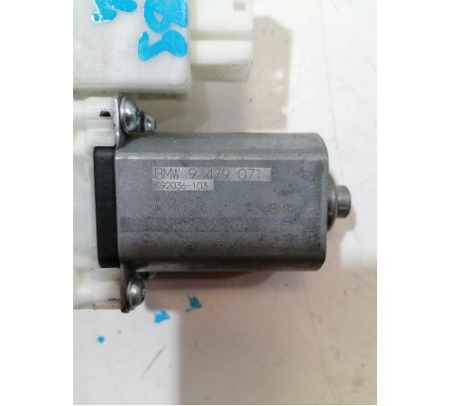 Моторчик стеклоподъемника передний левый