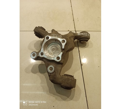 Поворотный кулак(задний правый)