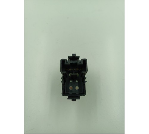 Кнопка стеклоподъемника задняя правая