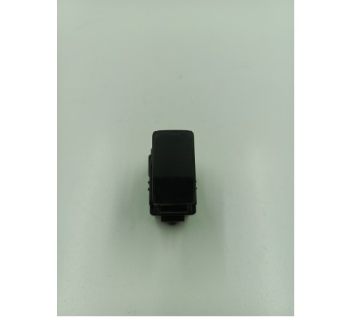 Кнопка стеклоподъемника задняя правая