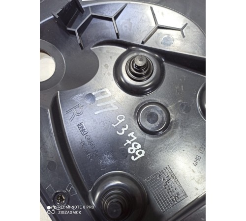 Накладка обшивки двери (передняя правая внутренняя)