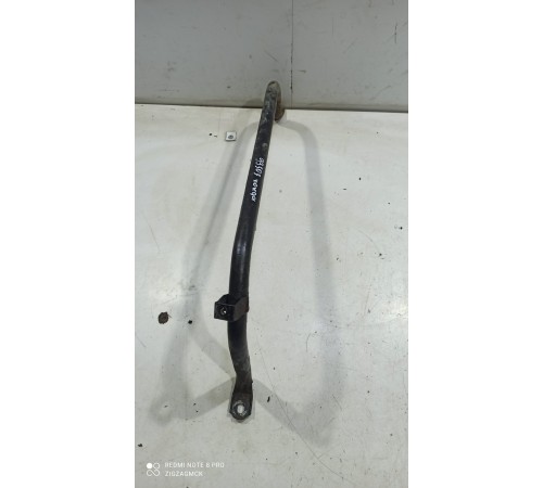 Поперечная распорка кузова