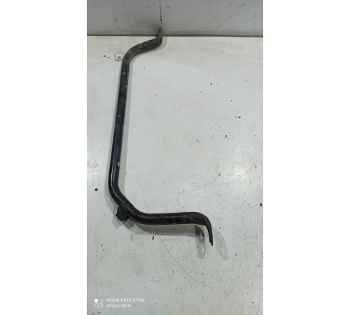 Поперечная распорка кузова