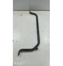 Поперечная распорка кузова