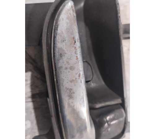 Ручка двери (передняя правая внутренняя)