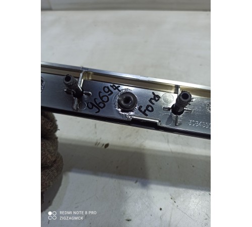 Накладка салона декоративная задняя правая