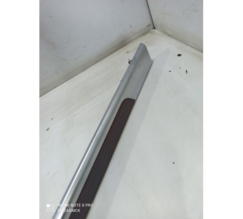 Накладка салона декоративная задняя правая