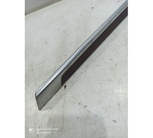 Накладка салона декоративная задняя правая