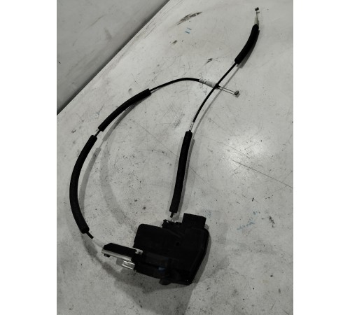 Замок двери передний левый