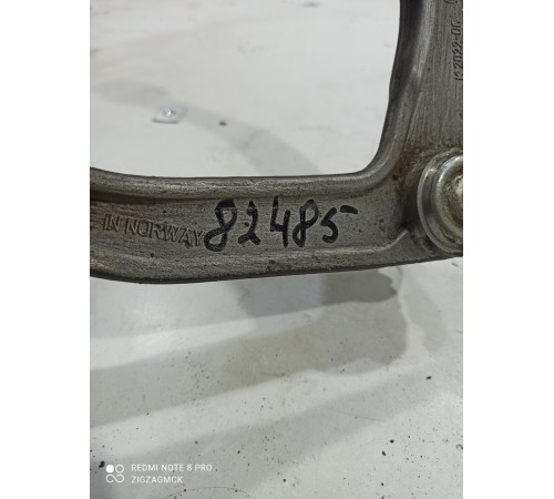 Рычаг подвески(передний правый верхний)