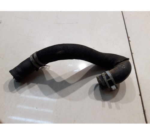 Патрубок системы охлаждения