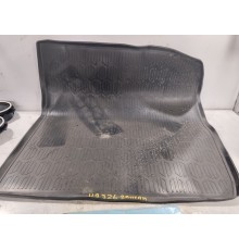 Резиновый коврик багажника