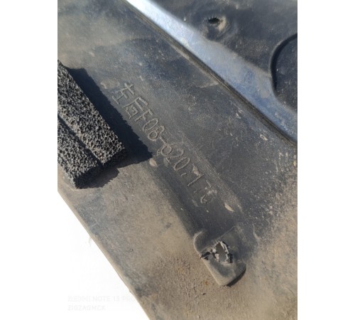 Уплотнитель двери задний левый (молдинга) 