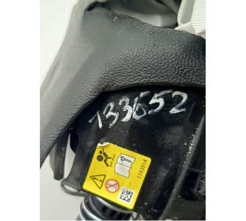 Подушка безопасности водителя