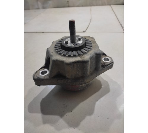 Опора двигателя левая