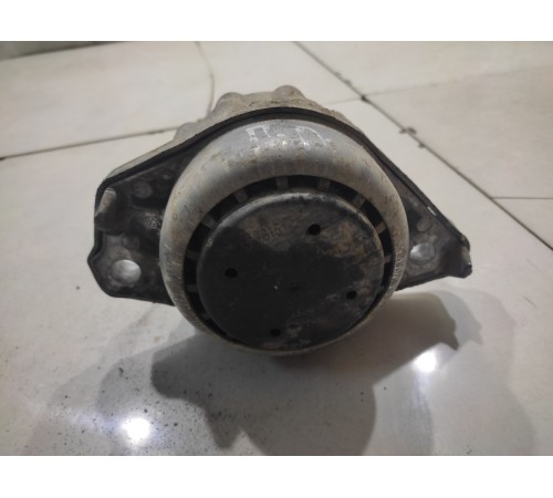 Опора двигателя левая