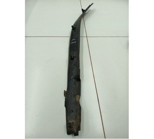 Пыльник крыла передний правый