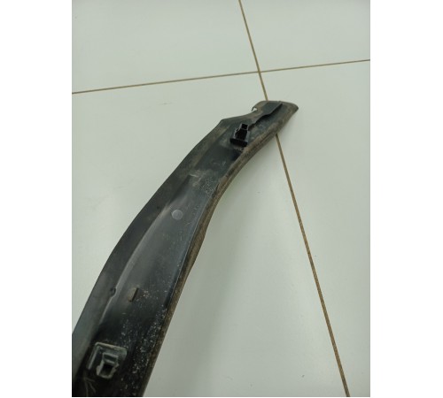 Пыльник крыла передний правый