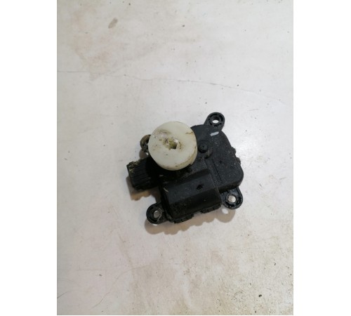 Моторчик привода заслонки отопителя