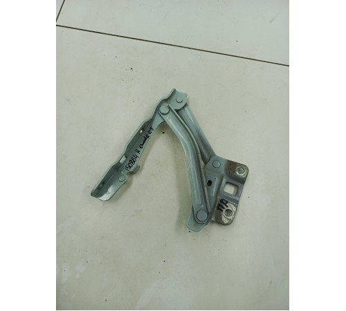 Петля капота правая