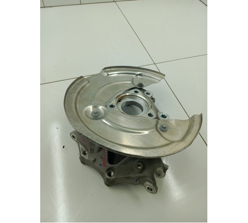 Кулак поворотный задний правый