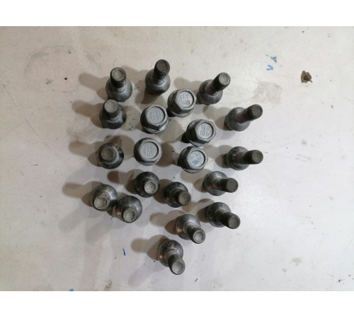 Колесные болты