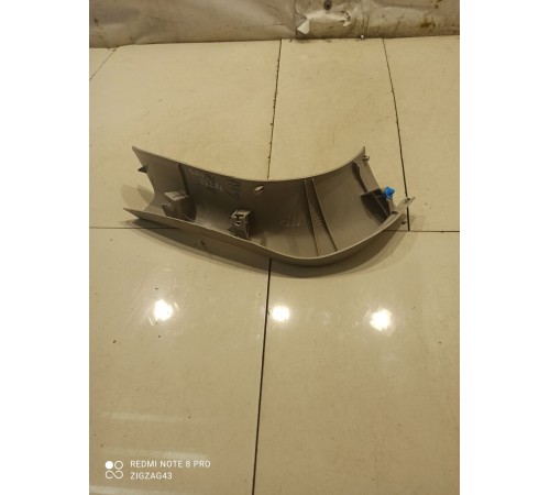 Обшивка багажника (правая)