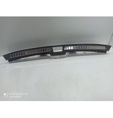 Накладка замка багажника нижняя