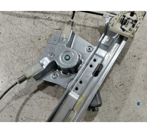 Стеклоподъемник двери задний правый