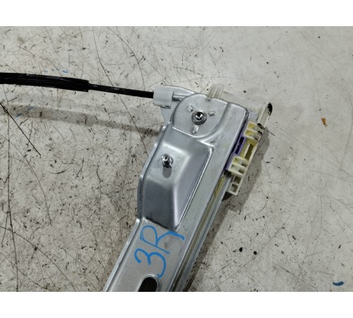 Стеклоподъемник двери задний правый