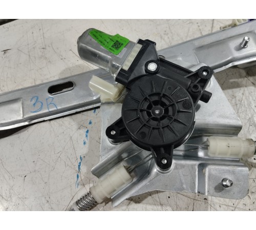 Стеклоподъемник двери задний правый