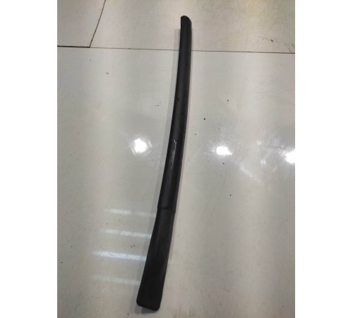 Уплотнитель боковой(правый)