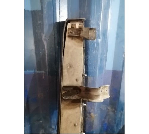 Подножка порога правая