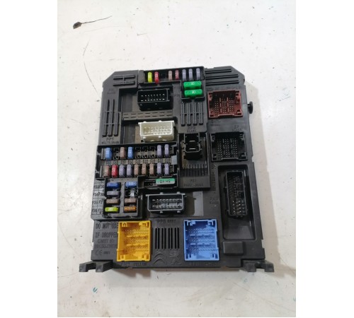 Блок предохранителей