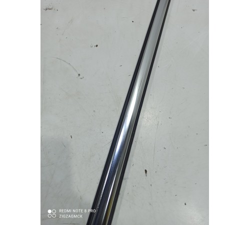 Уплотнитель стекла (передний правый наружный)