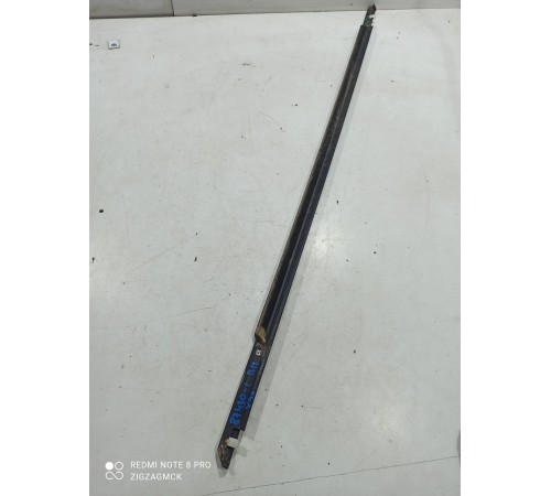 Уплотнитель стекла (передний правый наружный)