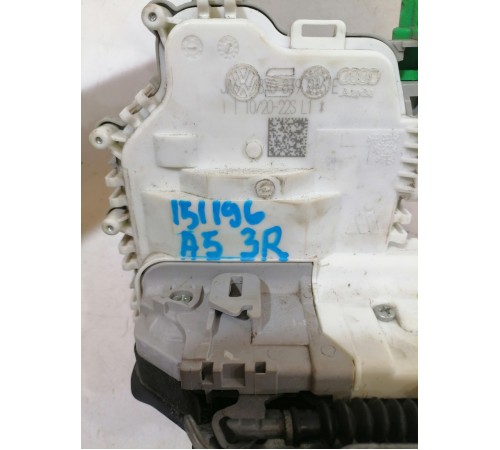 Замок двери задний правый