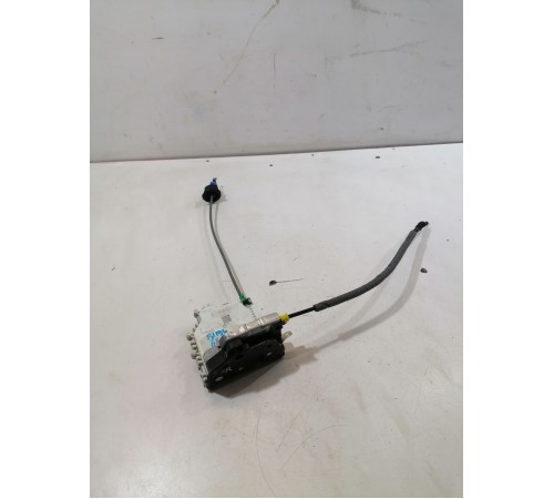 Замок двери задний правый