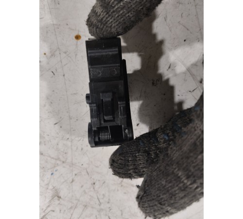 Ручка открывания лючка бензобака