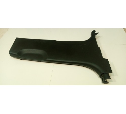 Обшивка левой стойки нижняя