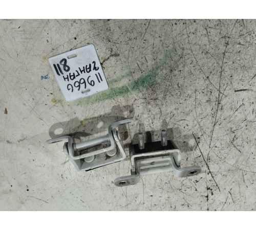 Петли крышки багажника