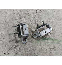 Петли крышки багажника