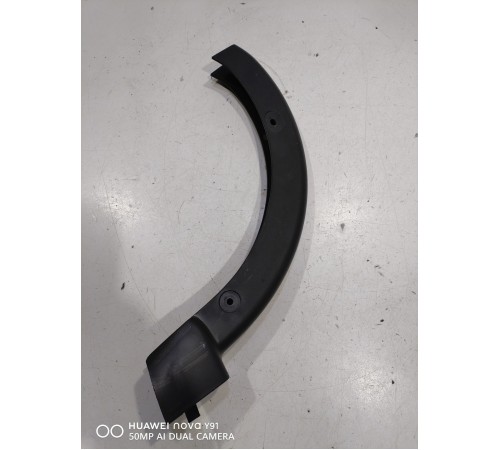 Накладка петли крышки багажника правая