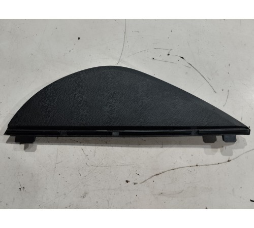 Накладка жабо левая